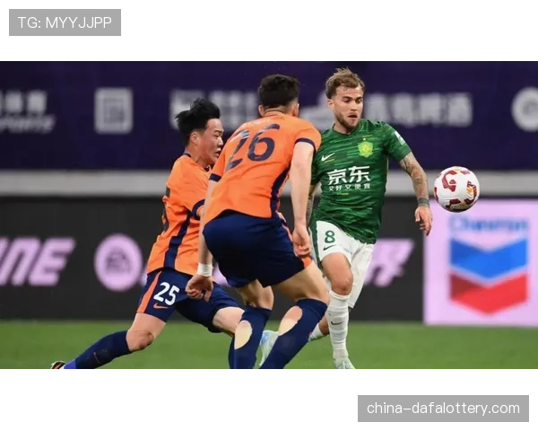 青岛海牛里斯蒂奇敢于与强队对攻 保级压力下战术魄力受关注